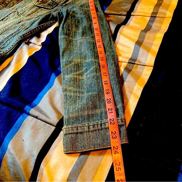 LEVIs Jean Trucker Blue Denim Buttoned Jacket Womens Medium - Picture 15 of 16